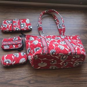 Vera Bradley ‘Deco Daisy Red’ set